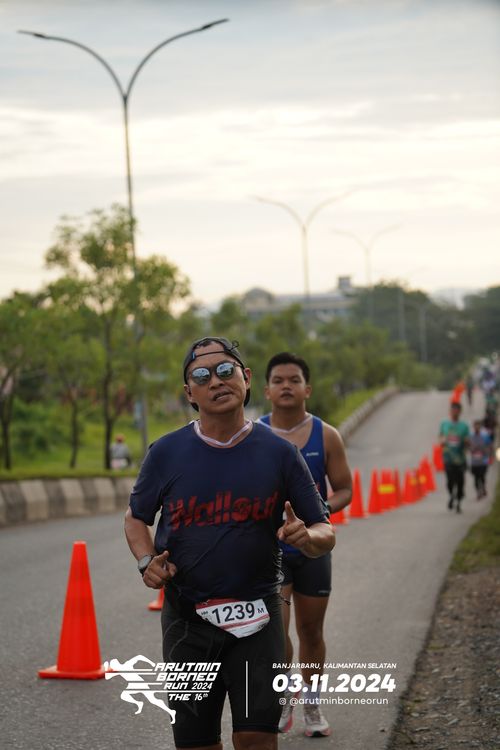 Race photo from Arutmin Borneo Run 2024