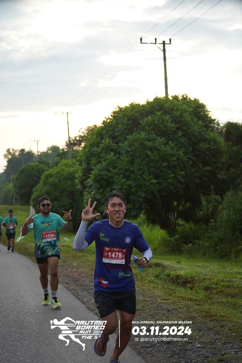 Race photo from Arutmin Borneo Run 2024