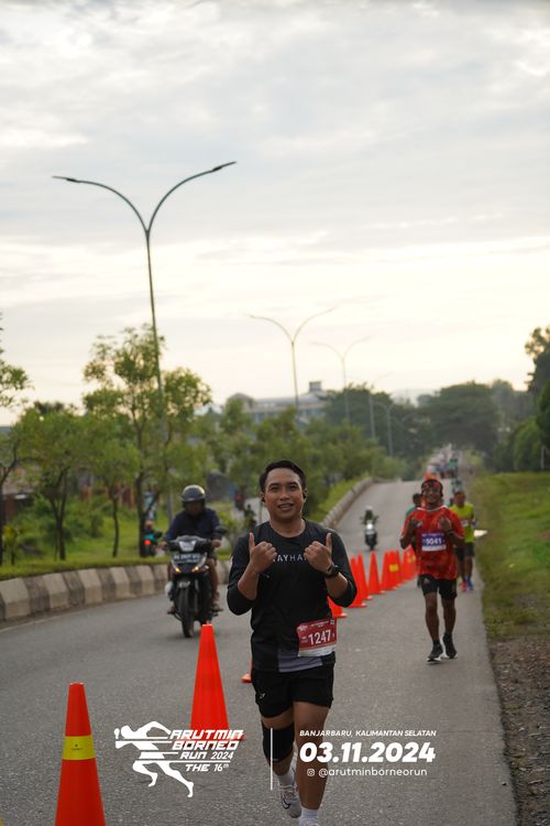 Race photo from Arutmin Borneo Run 2024