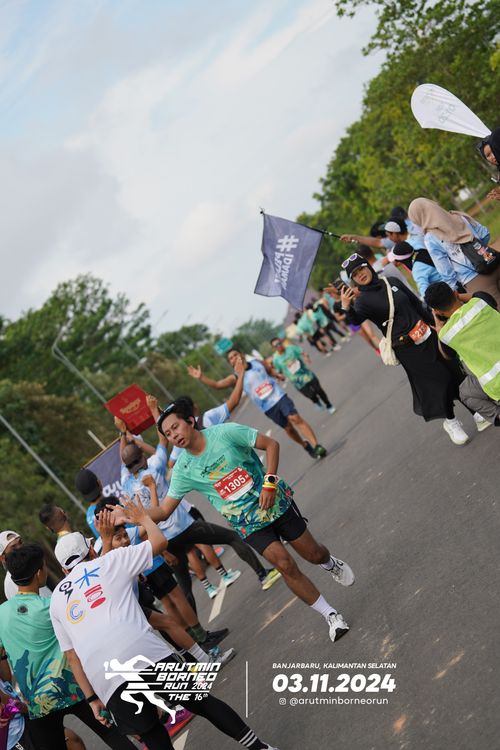 Race photo from Arutmin Borneo Run 2024