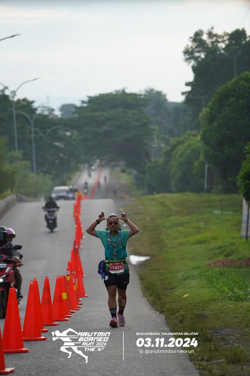 Race photo from Arutmin Borneo Run 2024