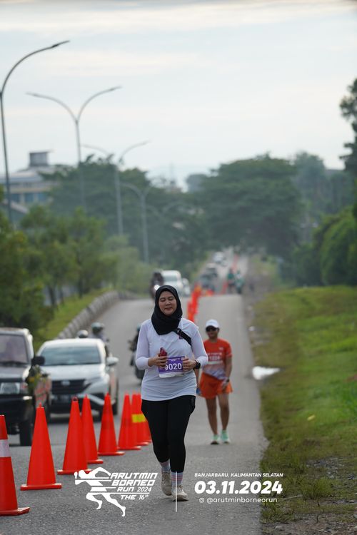 Race photo from Arutmin Borneo Run 2024