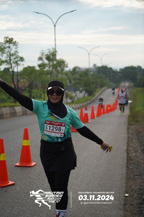 Race photo from Arutmin Borneo Run 2024