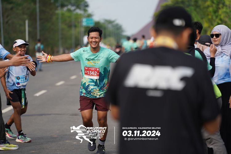 Race photo from Arutmin Borneo Run 2024