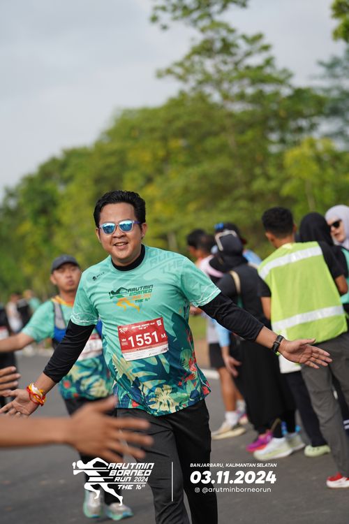 Race photo from Arutmin Borneo Run 2024