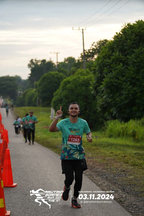 Race photo from Arutmin Borneo Run 2024