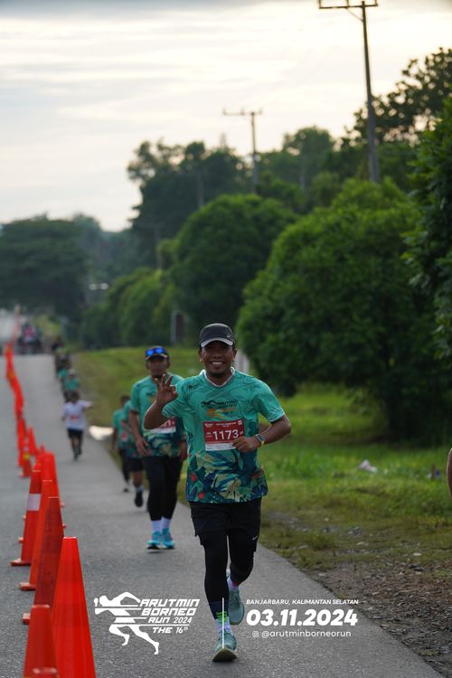 Race photo from Arutmin Borneo Run 2024