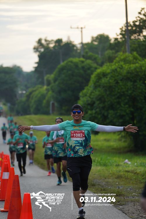 Race photo from Arutmin Borneo Run 2024