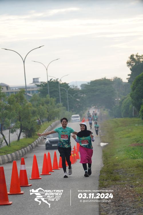 Race photo from Arutmin Borneo Run 2024