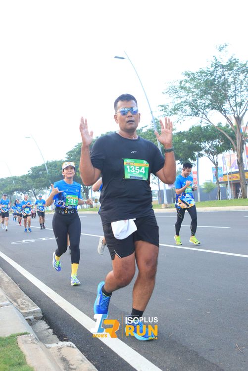 Race photo from ISOPlus Run 2024 Jakarta