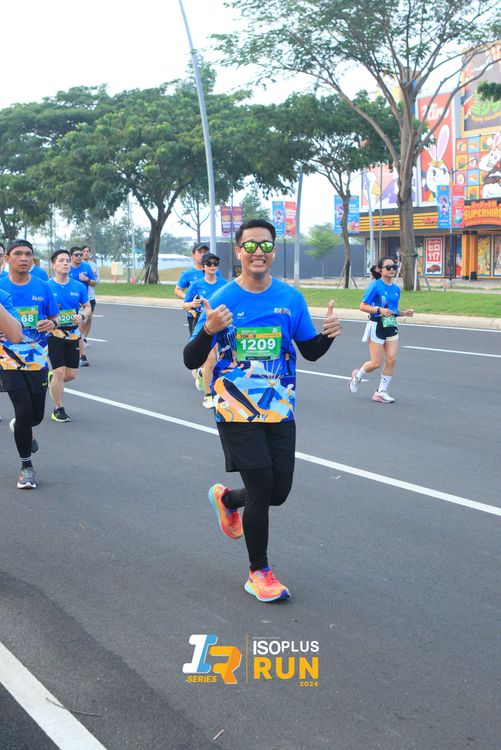 Race photo from ISOPlus Run 2024 Jakarta