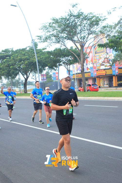 Race photo from ISOPlus Run 2024 Jakarta