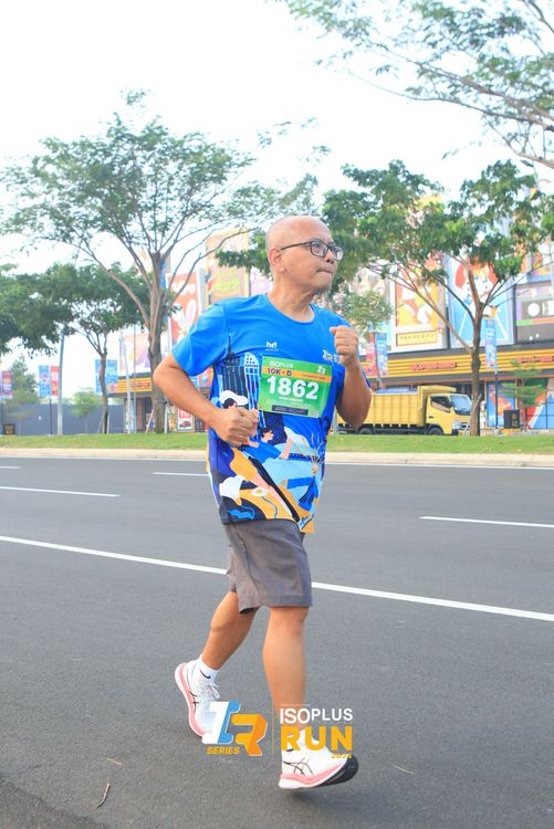 Race photo from ISOPlus Run 2024 Jakarta