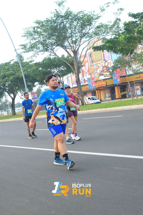 Race photo from ISOPlus Run 2024 Jakarta