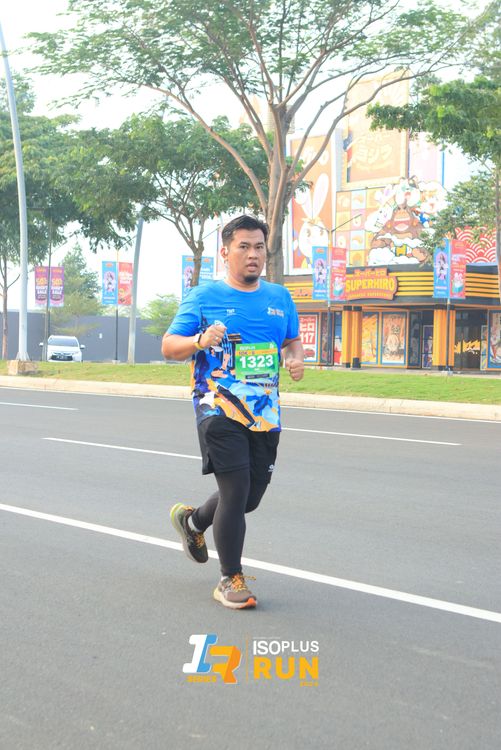 Race photo from ISOPlus Run 2024 Jakarta