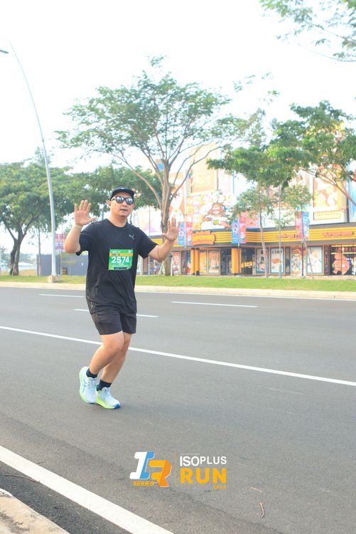 Race photo from ISOPlus Run 2024 Jakarta