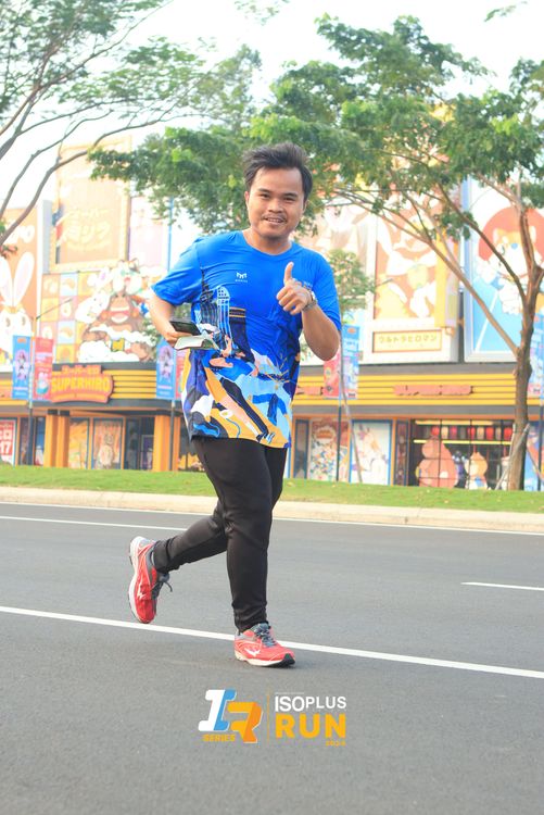 Race photo from ISOPlus Run 2024 Jakarta