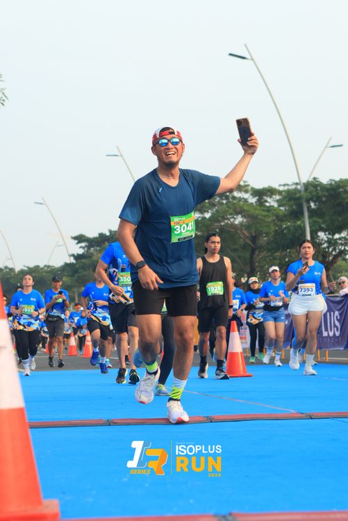 Race photo from ISOPlus Run 2024 Jakarta