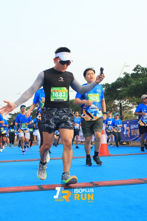 Race photo from ISOPlus Run 2024 Jakarta