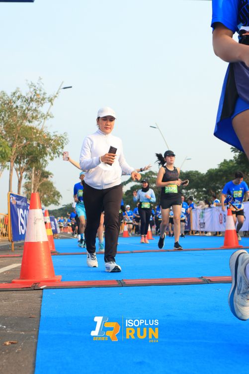 Race photo from ISOPlus Run 2024 Jakarta