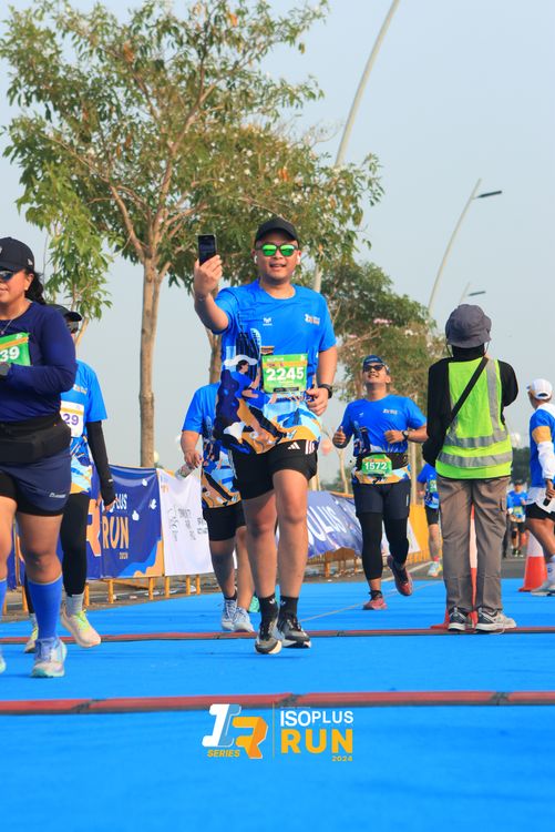 Race photo from ISOPlus Run 2024 Jakarta