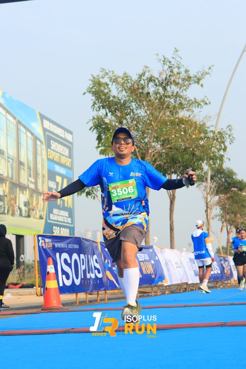 Race photo from ISOPlus Run 2024 Jakarta