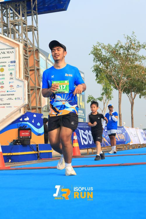 Race photo from ISOPlus Run 2024 Jakarta