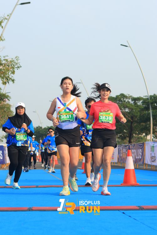 Race photo from ISOPlus Run 2024 Jakarta