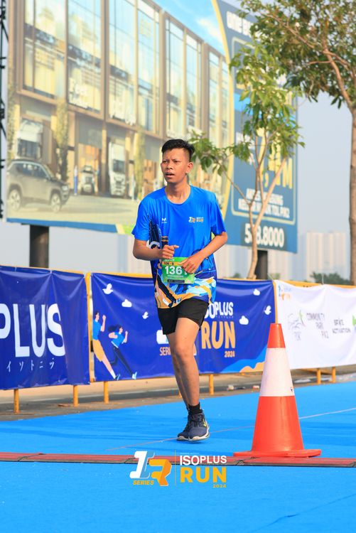 Race photo from ISOPlus Run 2024 Jakarta