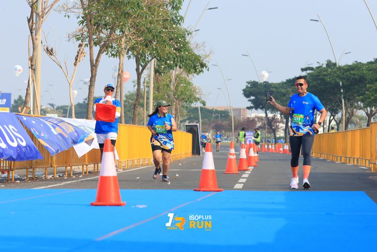 Race photo from ISOPlus Run 2024 Jakarta