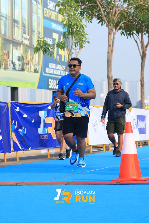 Race photo from ISOPlus Run 2024 Jakarta