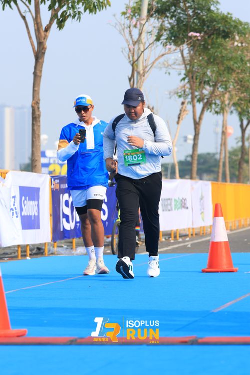 Race photo from ISOPlus Run 2024 Jakarta