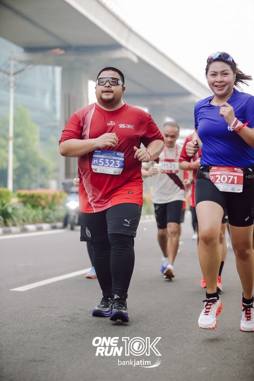 Race photo from ONE RUN 10 K