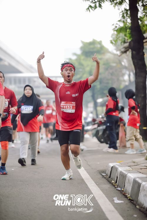 Race photo from ONE RUN 10 K
