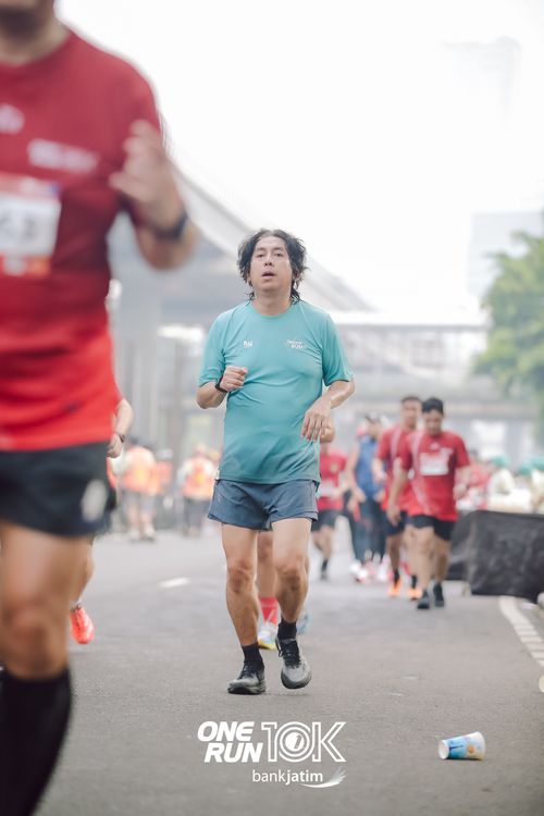 Race photo from ONE RUN 10 K