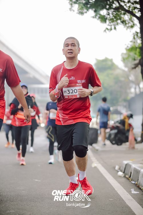 Race photo from ONE RUN 10 K