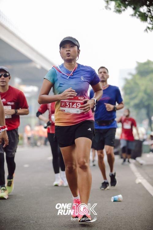 Race photo from ONE RUN 10 K