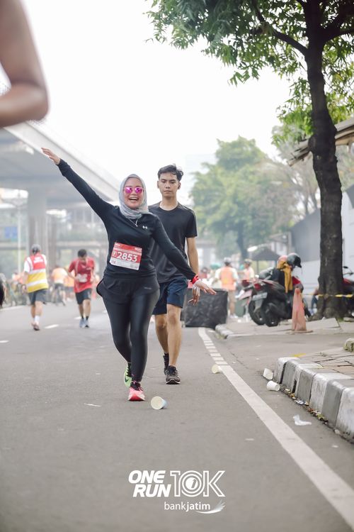 Race photo from ONE RUN 10 K