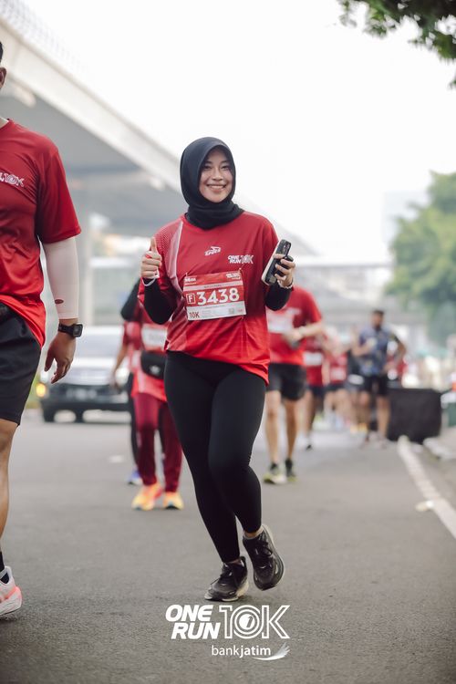 Race photo from ONE RUN 10 K