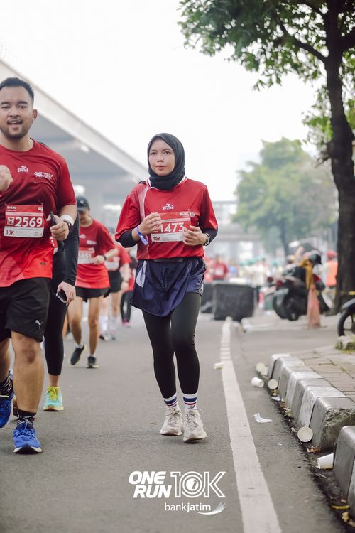 Race photo from ONE RUN 10 K