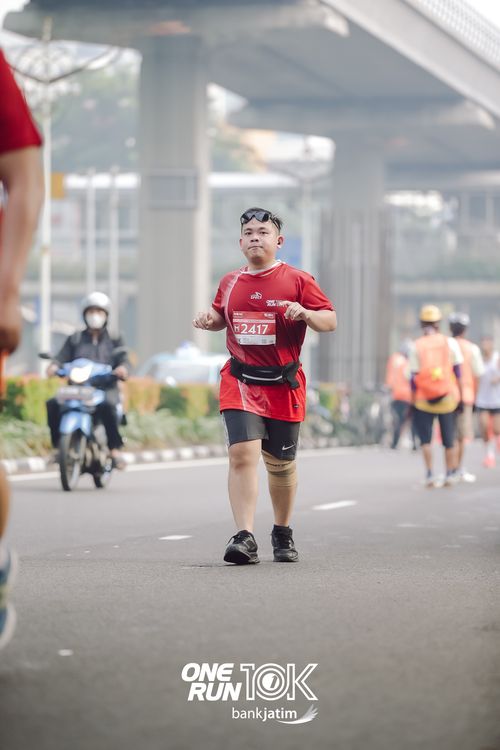 Race photo from ONE RUN 10 K