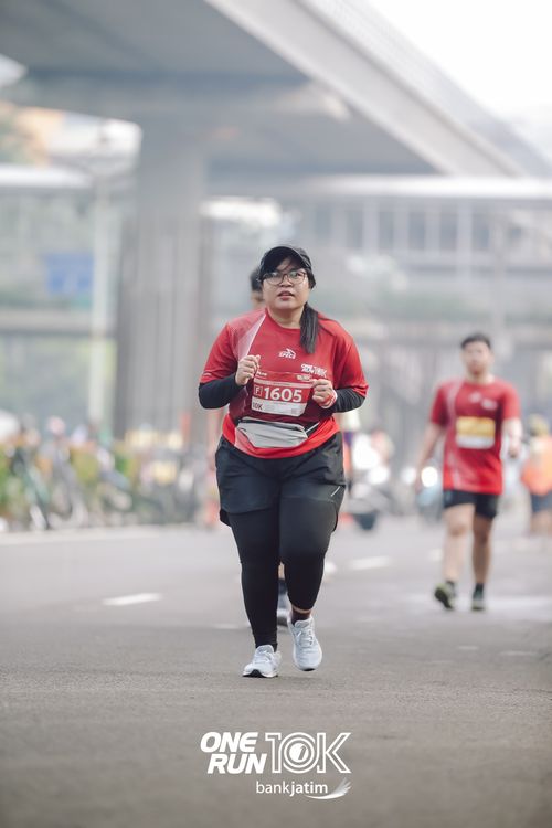 Race photo from ONE RUN 10 K