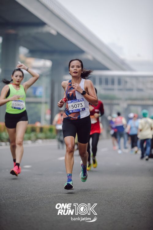 Race photo from ONE RUN 10 K