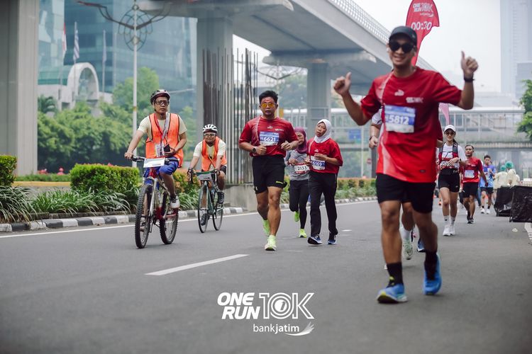 Race photo from ONE RUN 10 K