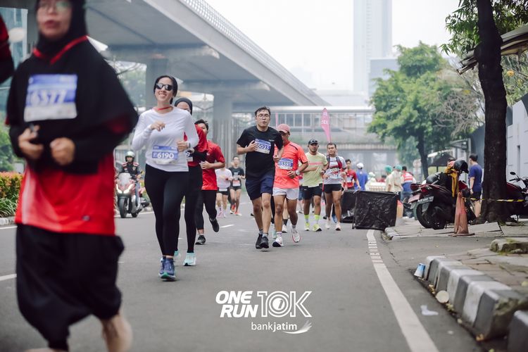Race photo from ONE RUN 10 K