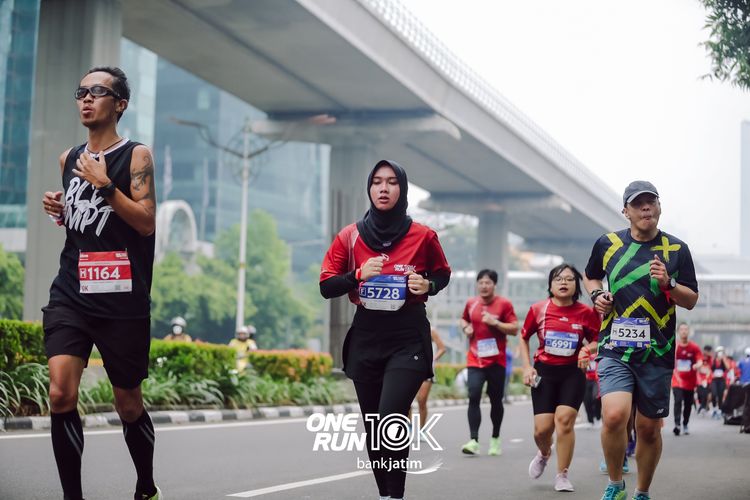 Race photo from ONE RUN 10 K