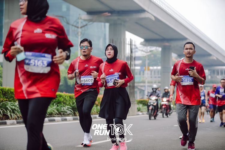 Race photo from ONE RUN 10 K