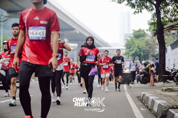 Race photo from ONE RUN 10 K