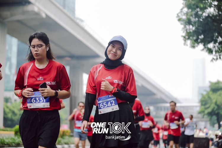 Race photo from ONE RUN 10 K