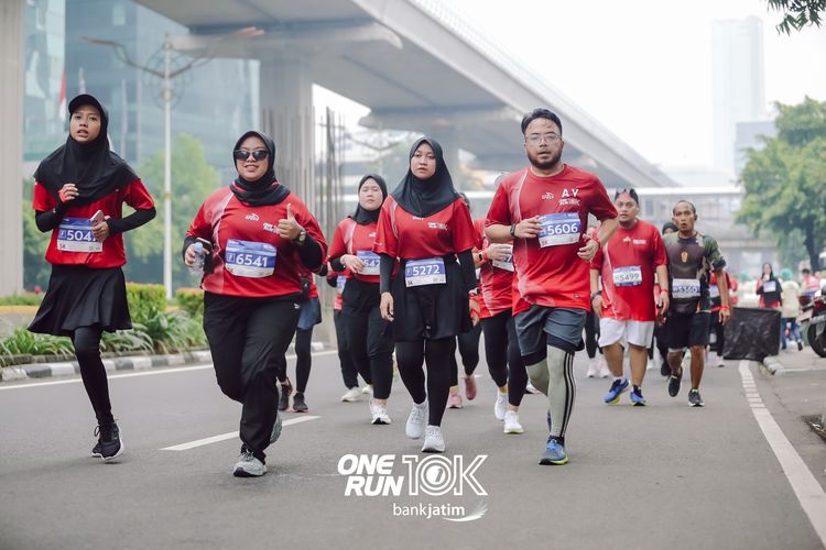 Race photo from ONE RUN 10 K